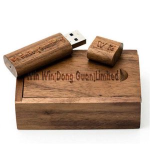 Factory Provide Free Sample  Custom Logo Engraved Wooden USB 64 GB 2tb Flash Drive